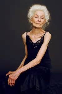 Older Women Looking Good Ideas Ageless Beauty Beautiful Gray