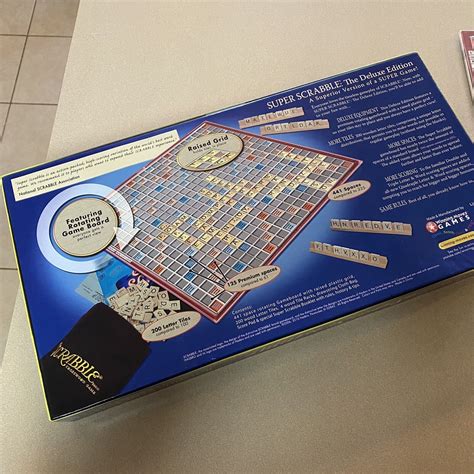 Super Scrabble Deluxe Edition Rotating Board Raised Grid Game 2006 100 Complete Ebay