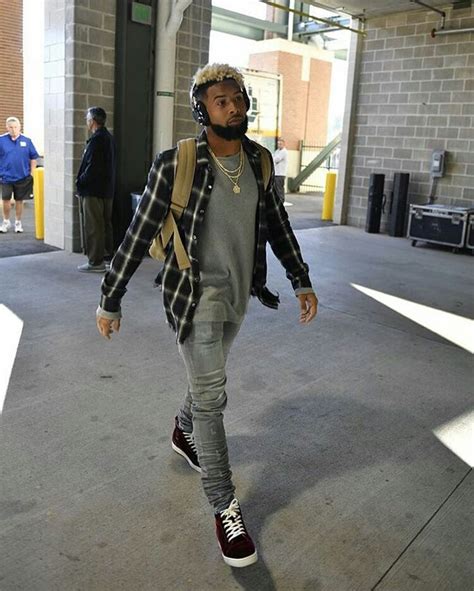 Might be as famous for his fashion sense as he is for his football play at this point. Odell Beckham Fan Page : Photo | Nba fashion, Odell ...