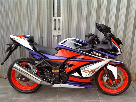 Juga tersedia dalam 2 pilihan warna di indonesia. Gambar Modifikasi Cutting Sticker Kawasaki Ninja 250