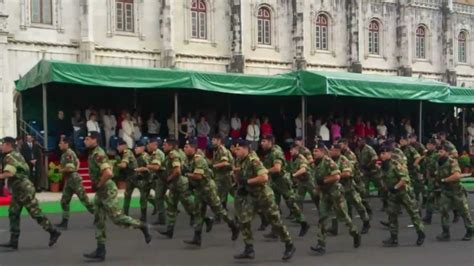 Dia de portugal, de camões e das comunidades portuguesas), is the national day of portugal celebrated annually on 10 june. Dia de Portugal 2012 fuzileiros.mp4 - YouTube