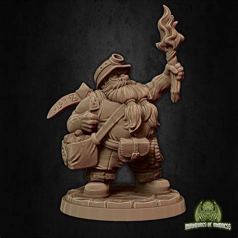Role Playing Miniatures Miniature Toys Toys And Games Adventurer Minis Pathfinder Rpg Dungeons