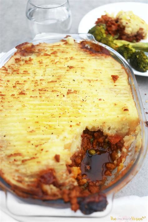 Technically speaking, shepherd's pie is made from ground lamb and leftover vegetables topped with the quorn hunt, usually called the quorn, established 1696, is one of the world's oldest fox. Vegan shepherds pie recipe | Vegan shepherds pie, Cottage pie recipe, Shepherds pie recipe