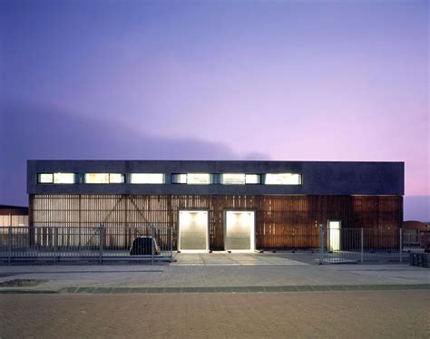 Evelo Architecten Illuminates G Sussindustries Headquarters In