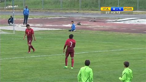 Hanno venduto casa, fatto i bagagli e con terry il loro fedele. 25 aprile 2017 sintesi Italia - Portogallo 0 - 2 - YouTube