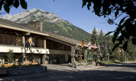 Banff Park Lodge Banff Canadian Affair