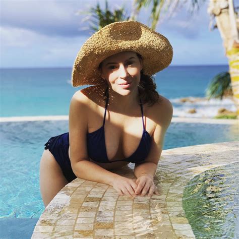 Popular Tv Actress Alyssa Milano Shows Her Nice Milf Cleavage On Vacation The Fappening