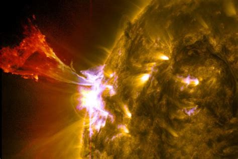 Pakalert Press Look Out Nasa Releases Stunning Image Of Giant ‘solar