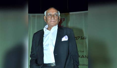 Bollywood Pays A Tribute To Yash Raj Chopra Telangana Today