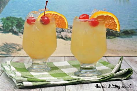 Banana Rum Punch Tropical Fruity Punch Alcoholic Drinks Beverages