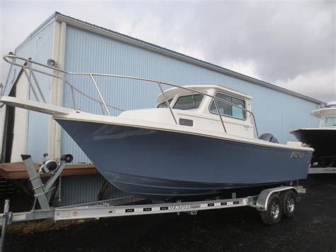 Changing seasons can be tricky. 2021 New Parker 2120 Sport Cabin Saltwater Fishing Boat ...