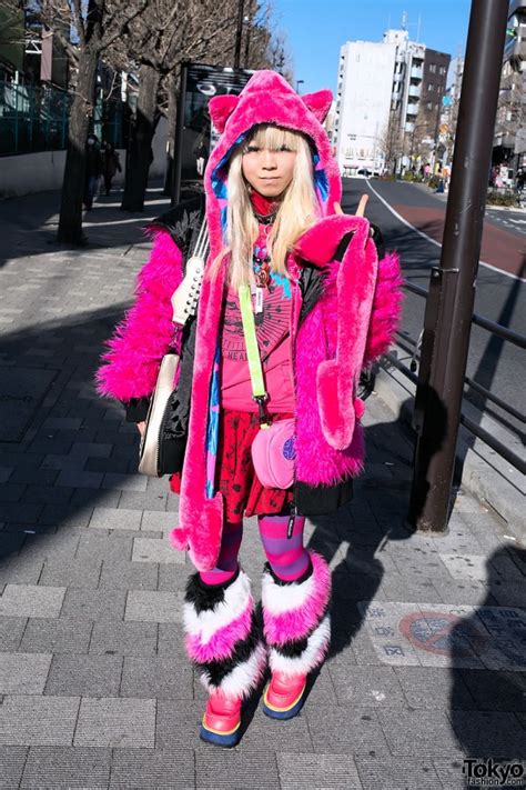 Pink Harajuku Look W Monster Hoodie Furry Leg Warmers And Striped Tights Tokyo Fashion