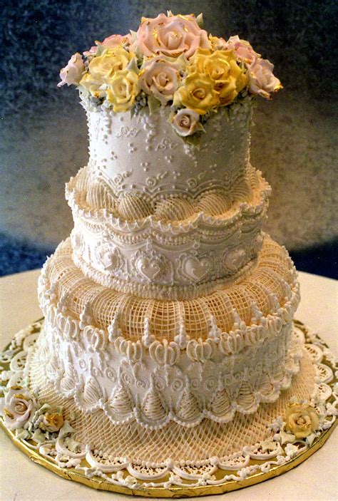 Queen Victoria Tiered Cake Decorated In Over The Top Victo Flickr
