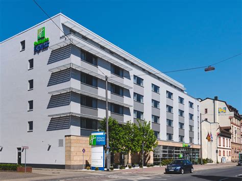 The front desk is staffed 24/7 to help with securing valuables, luggage storage, and dry cleaning/laundry. Hotels near Messe Frankfurt | Holiday Inn Express ...