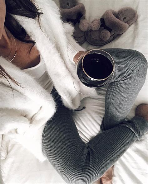 happily cozy fashion cozy outfit comfy fashion