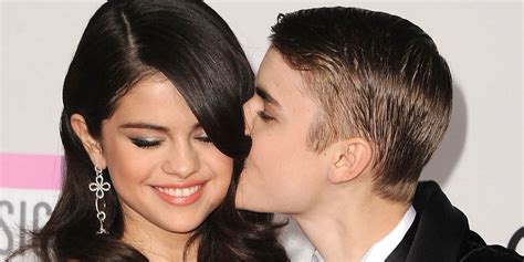selena gomez and justin bieber spotted kissing for the first time since reuniting