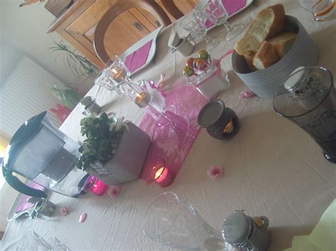 Table mariage rose et blanc mariage gris rose. décoration de table gris et rose