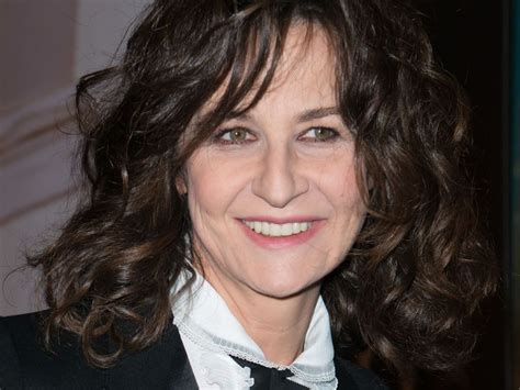 Lemercier made her screen debut in 1988, in the television series palace.lemercier has won two césar awards for her supporting roles in les visiteurs (1993) and fauteuils d'orchestre (2007), and hosted the. Valérie Lemercier a un problème avec les anniversaires - Closer