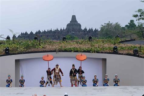 264 Kerajaan dan Masyarakat Adat Ikuti Festival Budaya Nusantara II di Kompleks Candi Borobudur