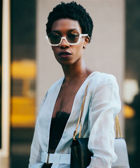 the street style beauty looks you ll want to wear right now refinery29 metallic gold leaf nyfw