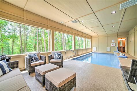 New Sevierville Cabin W Hot Tub And Indoor Pool In Sevierville W 4 Br