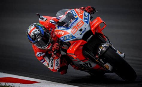 Motogp Jorge Lorenzo Takes Maiden Pole For Ducati In 2018 Catalunya Gp