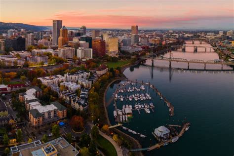 Portland Oregon City Stock Photos Pictures And Royalty Free Images Istock