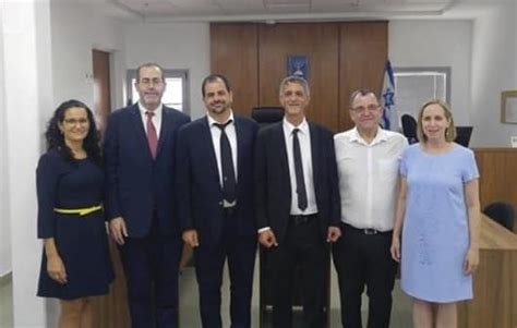 וויה מיוחדת היום במופע באירוע לזכרו של אבישי שינדלר היד מאות אנשים שהתקבצו להפנינג ביער בן שמן שכלל מסלול והרבה פעילויות לילדים ולמבוגרים. עו"ד יוסף ויצמן ועו"ד יקיר שינדלר יתמכו באבי חימי - פוסטה