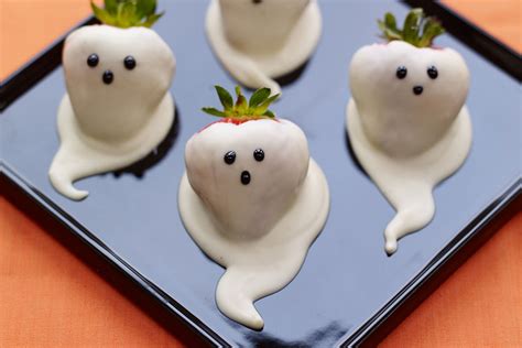 Chocolate Dipped Strawberry Ghosts For Halloween Silversurfers Recipe