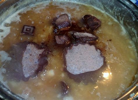 Come conservare le pere per l'inverno. Conserva pere e cioccolato di Modica | Le Ricette della Contea