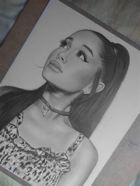 Dibujo De Ariana Grande Ariana Grande Drawings Celebrity Drawings