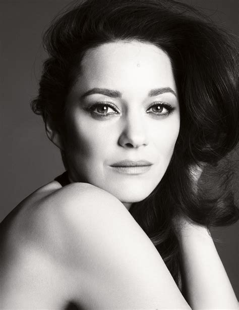 French Actress Marion Cotillard Is The New Face For Chanel No5