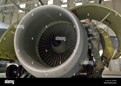 Kc 135 Engine Hi Res Stock Photography And Images Alamy
