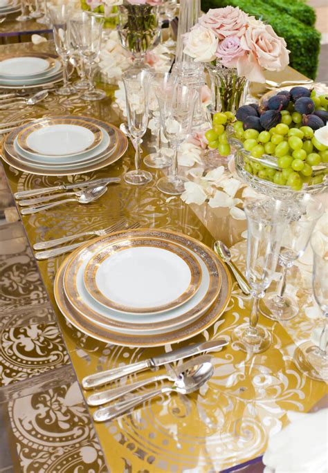 44 Fancy Table Setting Ideas For Dinner Parties And Holidays