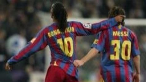 ¡13 Años Barcelona Conmemoró El Debut De Messi Univision
