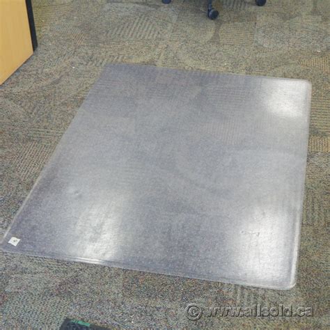 Uvplastic office chair mat is made of polycarbonate plastic material, which is the best material of plastic chair mats on floor and carpet protector mats because it is virtually unbreakable and always keep flat and smooth even under high temperature. 45 x 60 Rectangular Plastic Chair Mat for Carpet - Allsold ...