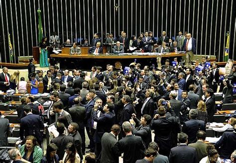 C Mara Aprova Mp Que Muda Regras De Acesso Ao Seguro Desemprego Poca