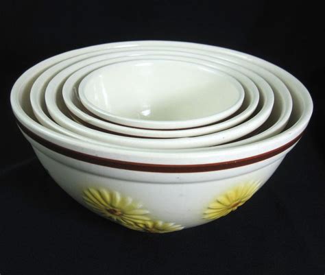 Hull Pottery Set Of 5 Bowls Yellow Floral Daisy Sunflower Vintage 1950
