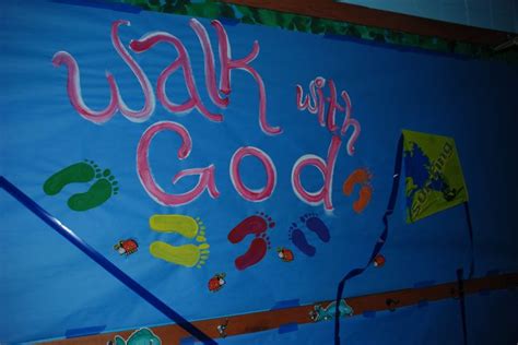 Pin By Cokesbury Vbs On Workshop Of Wonders Decorations Maker Fun