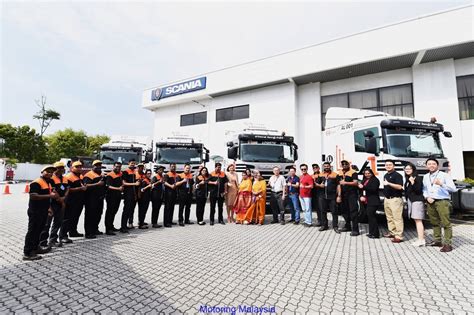 Gulatis always following the trend in the market in order to attract customer to purchase their fabrics. Motoring-Malaysia: Trucks: Scania Malaysia Hands Over New ...