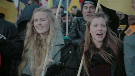 Nichts ist mit sich selbst identisch! Identitäre Bewegung: Growing Stronger - YouTube