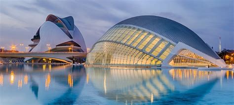 Désormais, vous savez quelles sont les 5 meilleures villes étudiantes en espagne (plus grenade) pour prendre. Valence, une des meilleures villes d'Espagne où s'installer