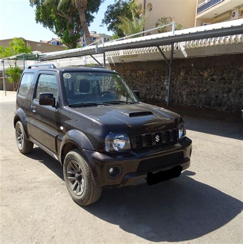 Overcome muddy pits, manoeuvre through. 4X4 SUZUKI JIMNY - 1ère main à Djibouti