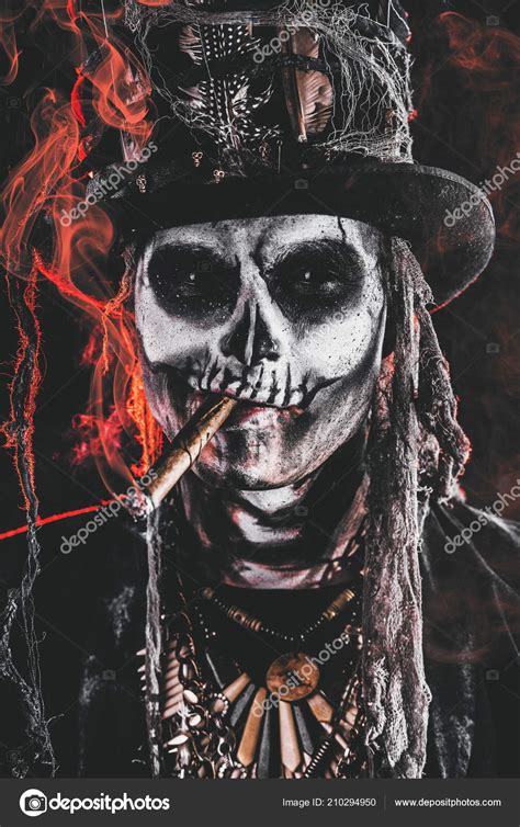 You will find builds for arena, joust however you choose to play baron samedi, the smitefire community will help you craft the best. Baron samedi makeup | Baron Saturday Baron Samedi Man ...