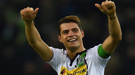 The italian outfit are set to remodel their team to the taste of new head coach jose mourinho, and the swiss international is of reported interest to him. Wechsel offenbar perfekt: Xhaka schon beim Arsenal ...