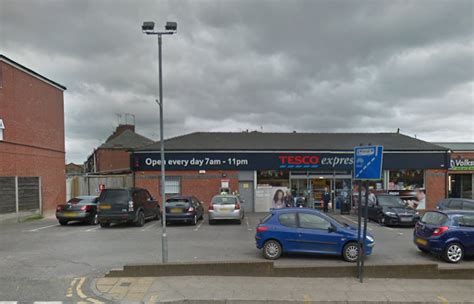 Man Dies At Tesco Express Supermarket In Oldham