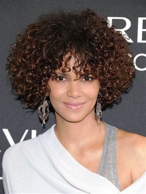 25 Medium Curly Hairstyles For Women Hairdo Hairstyle
