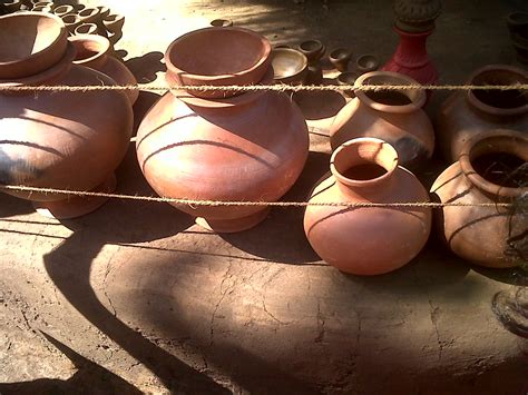 Foremost health benefits of clay pot cooking come from its ability to circulate steam throughout cooking. Cooking and water storage clay pots. | Cooking and water ...