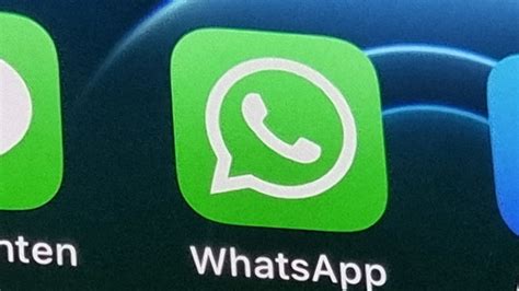 Blue Whatsapp Whatsapp Plus 2021 How To Update To Version 1700 See