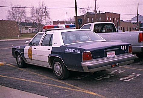1990 Ford Crown Victoria Police Interceptor